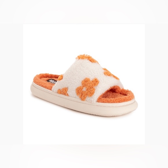 MUK LUKS Marsai Slip-On Shoes, Slide-On Shoes, Slide Slipper Shoes Size: M (7-8) - Picture 2 of 8